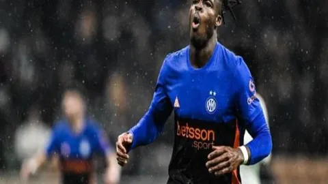 那波利3球惨败亚特兰大 意甲战果揭晓