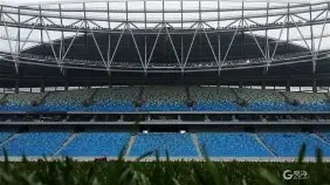 15年经典回顾：阿雅“惊鸿一瞥”，尽显男士风范之不朽魅力